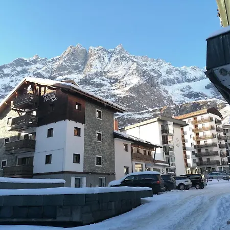 דירה Casa Cervinia Oasi Della Montagna *